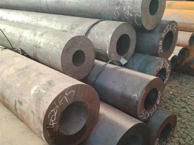 白玉35#流体输送无缝钢管